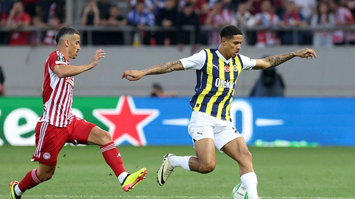 Fenerbahçe'de şok sakatlık! Oyuna devam edemedi