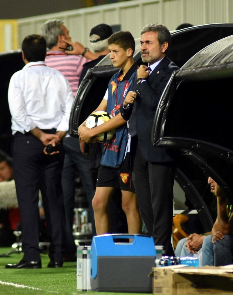 Göztepe - Fenerbahçe maçından kareler