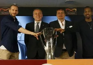 ‘Final-Four için takım kuracağız’