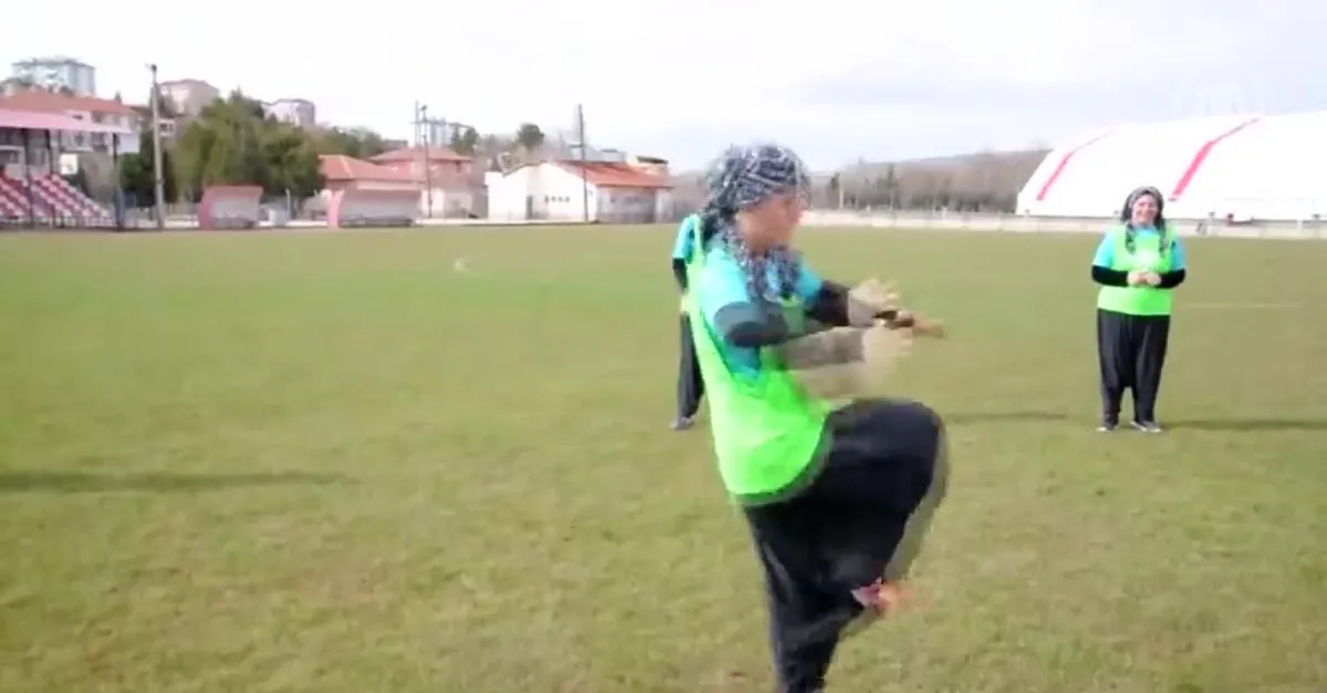 Nevşehir'de ev hanımları sahaya indi!