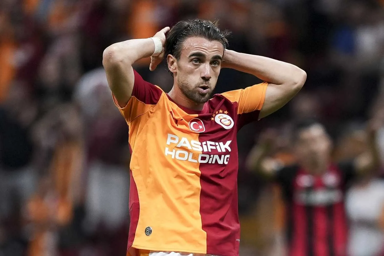 Galatasaray'da Okan Buruk'tan Yunus Akgün kararı! Lille maçında forma giyecek mi?