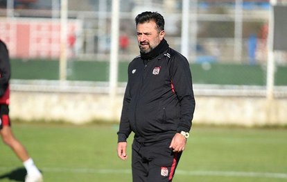 Sivasspor’da Bülent Uygun: 1 hafta içinde 3-4 futbolcuyu transfer edeceğiz!
