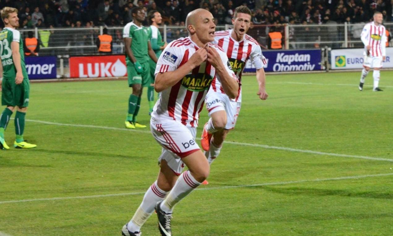 Aykut Kocaman 4 ismi gözden çıkardı