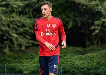 Mesut Özil'e 5 ülkeden teklif! F.Bahçe...