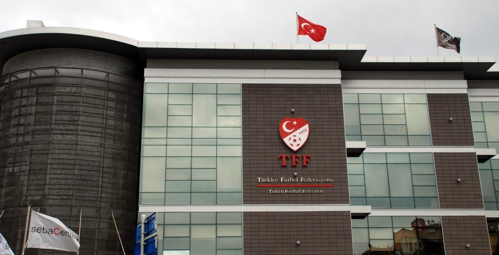 Sahada 3 Türk zorunlu olacak!