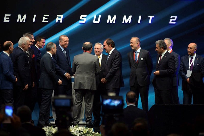 Cumhurbaşkanı Erdoğan küskünleri barıştırdı