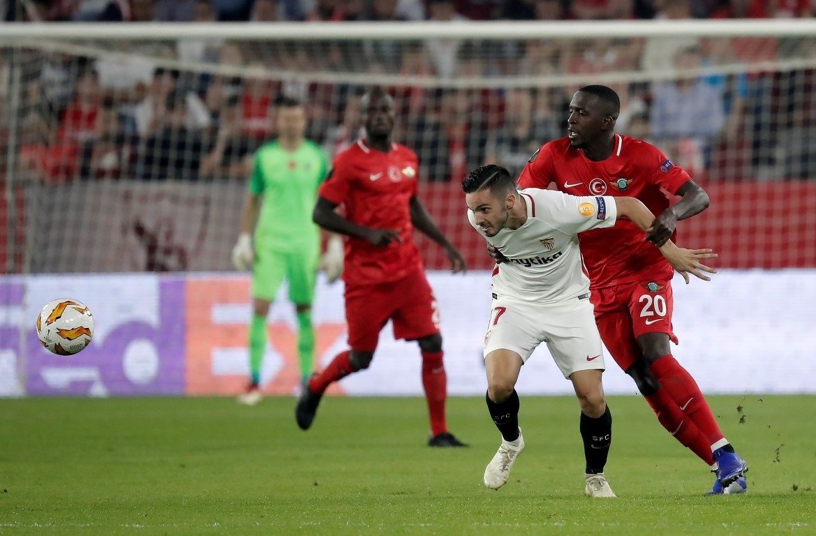 Sevilla Akhisarpsor maçından kareler