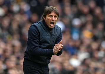 Napoli Conte'ye emanet!