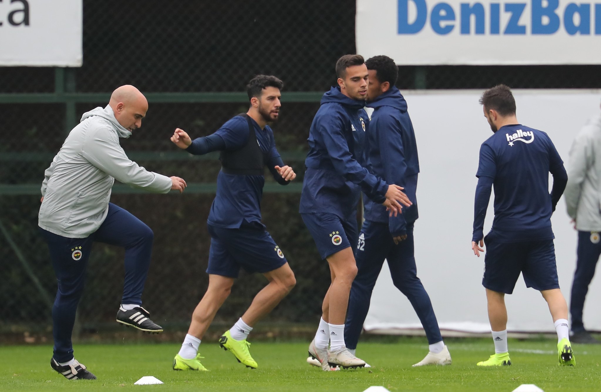 Fenerbahçe’de Mehmet Ekici sevinci