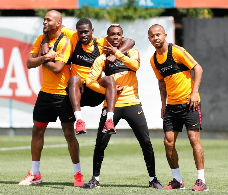 Galatasaray’da şov başlıyor!