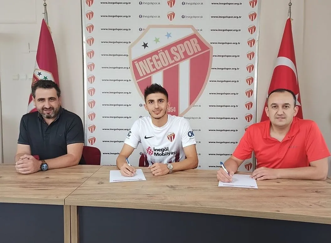 Beşiktaş Erdem Seçgin'i 1 yıllığına İnegölspor'a kiraladı - 1