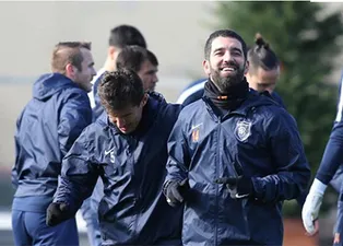 Galatasaray'dan manidar iki paylaşım