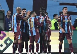 Fırtına 2'de 2 peşinde! İşte Reis'ın Hearts maçı 11'i