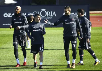Vida sahne alıyor! İlk 11'de...