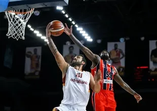 Galatasaray Odeabank'tan 47 sayı fark!
