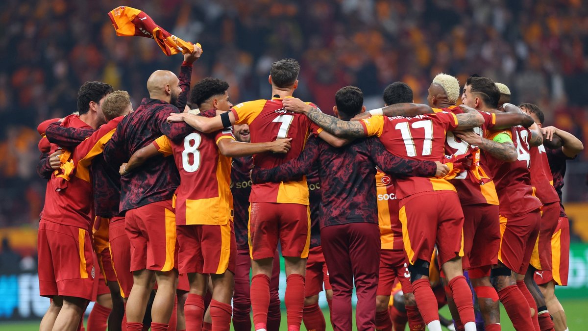Ömer Üründül’den G.Saray'ın yıldızına övgü! Zekası ve futbol bilgisini... Ömer Üründül’den G.Saray'ın yıldızına övgü! Zekası ve futbol bilgisini...