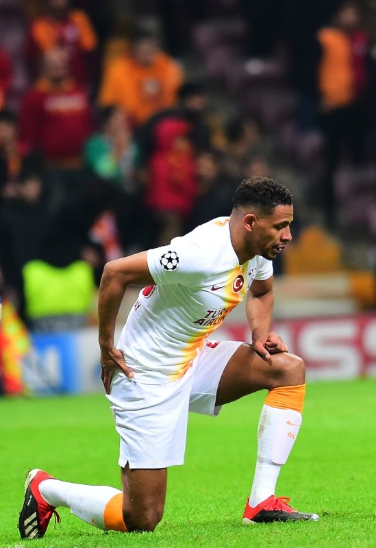 Galatasaray’da orta saha sil baştan!