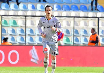 Mesut Özil futbolu bıraktığını açıkladı!