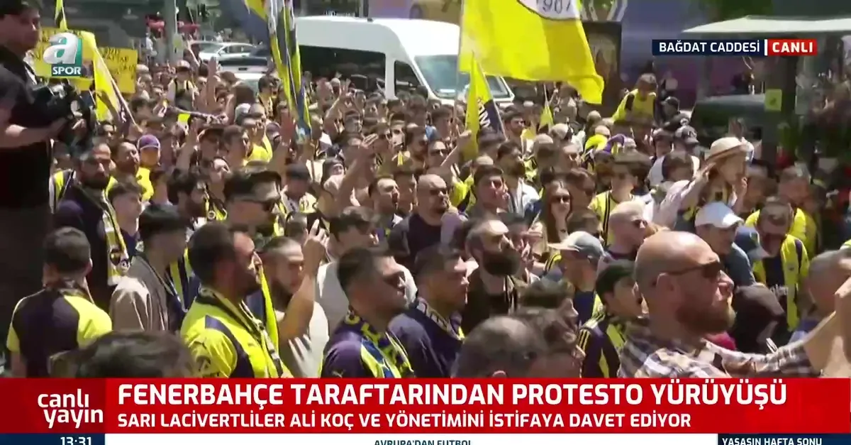 Fenerbahçeli taraftarlardan Ali Koç'a istifa çağrısı