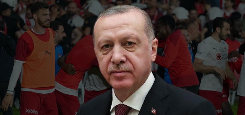 Başkan Recep Tayyip Erdoğan Türkiye Kupası şampiyonu Sivasspor'u tebrik etti!
