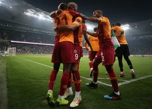 Galatasaray'da 7 ayrılık birden!