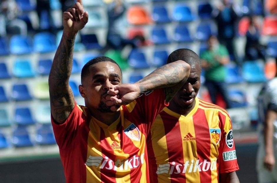Transferleri açıklanması beklenen isimler