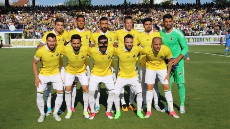 En çok yabancı futbolcu oynatan kulüp