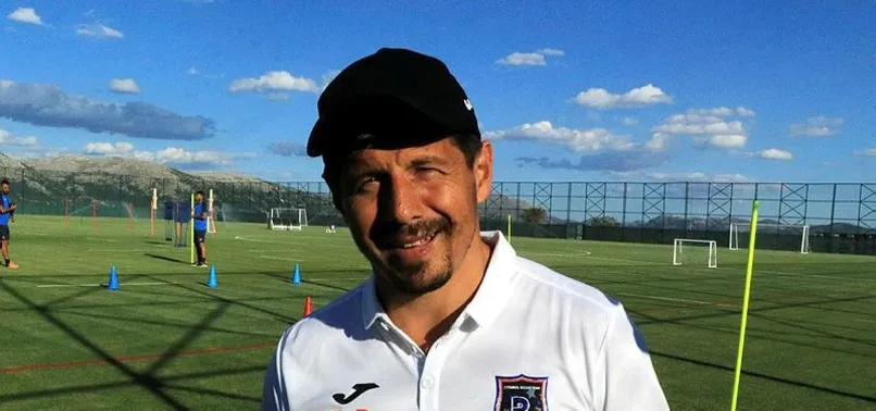 Emre Belözoğlu açıkladı! Başakşehir'de Ahmed Touba transferi bitti