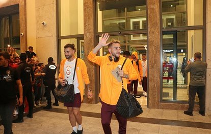 Galatasaray kafilesi Rize’ye ulaştı! Taraftar coşkuyla karşıladı