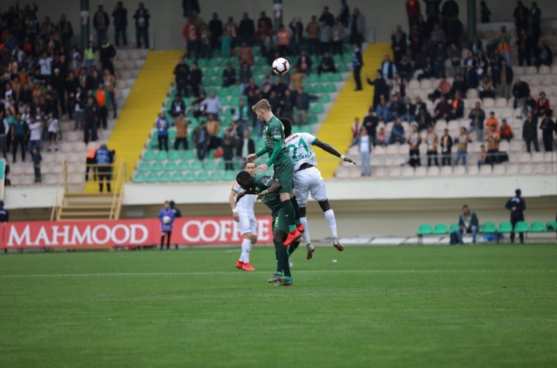 Alanyaspor - Bursaspor maçından kareler...