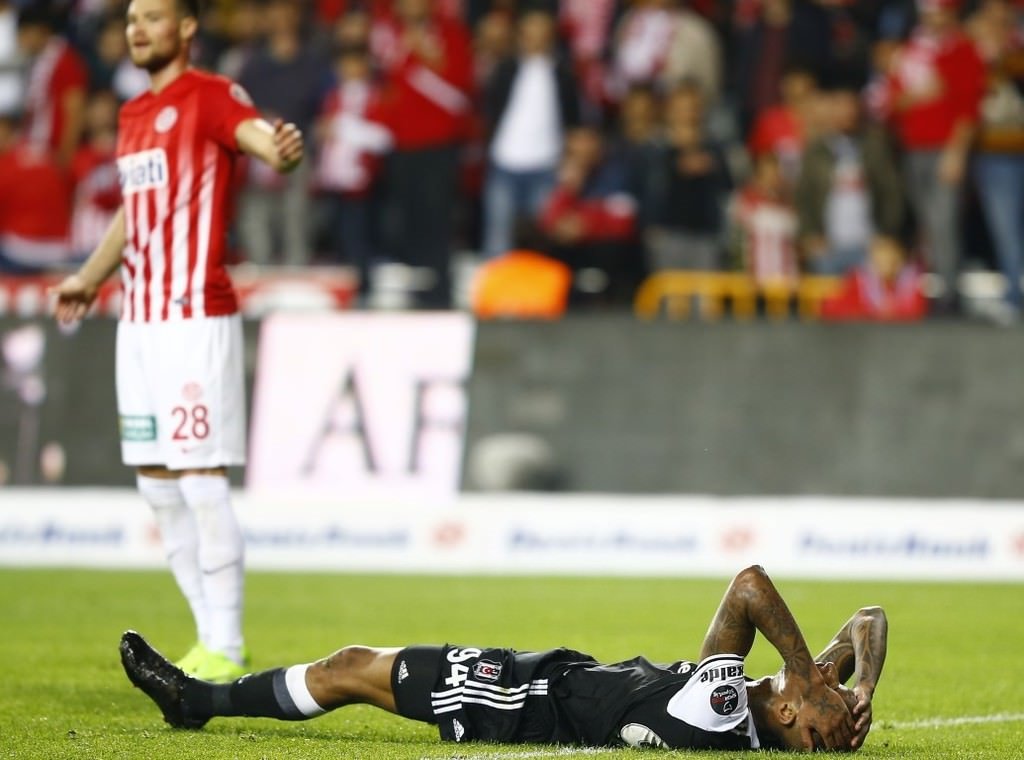 Antalyaspor-Beşiktaş karşılaşmasından kareler