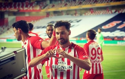Fraport TAV Antalyaspor Sinan Gümüş transferini bu video ile duyurdu!