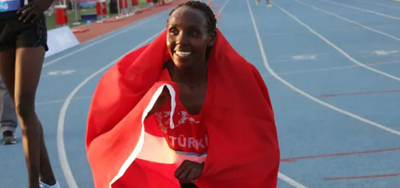 Yasemin Can'dan tarihi başarı!