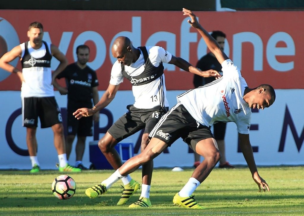 Atiba’dan Beşiktaş için büyük jest!