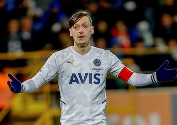 Mesut Özil transferinde beklenmedik gelişme! Yeni adresi...