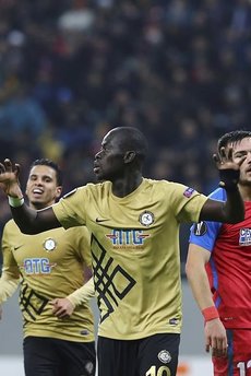Osmanlıspor, Steaua Bükreş'e boyun eğdi