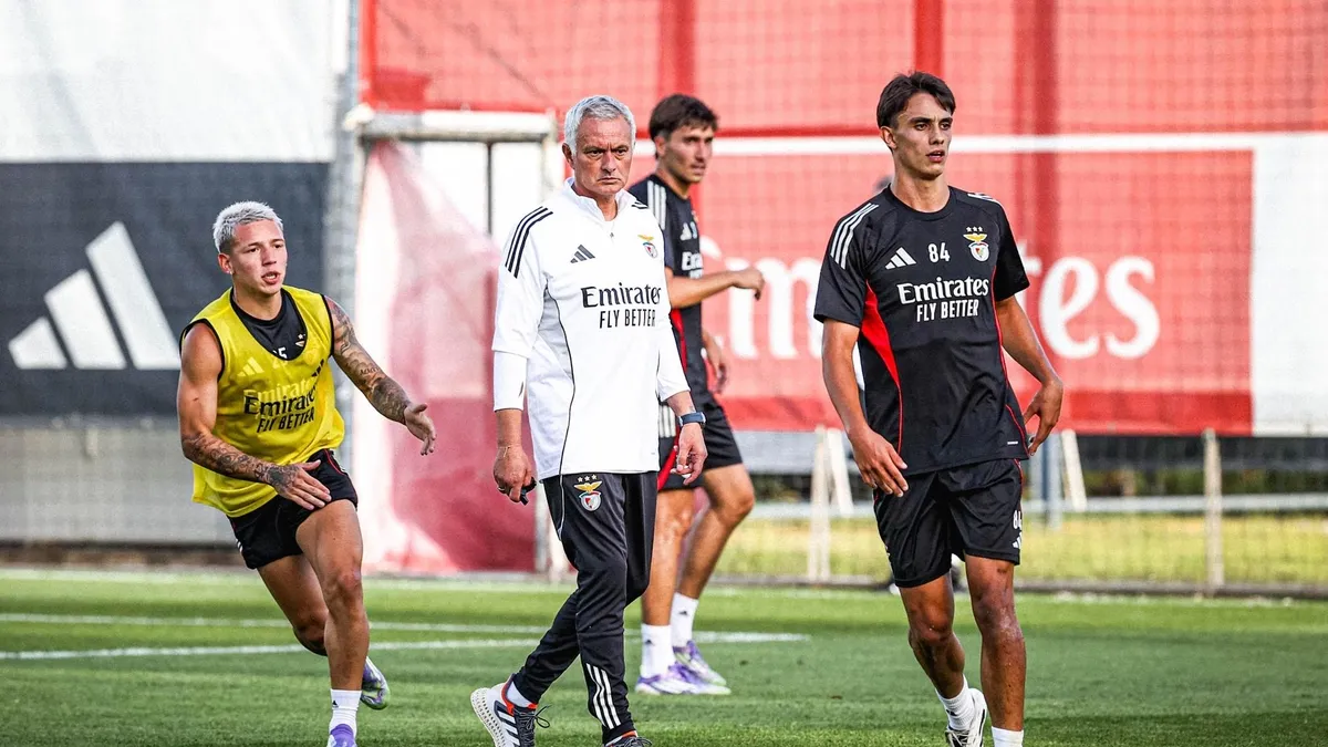Jose Mourinho Benfica antrenmanında