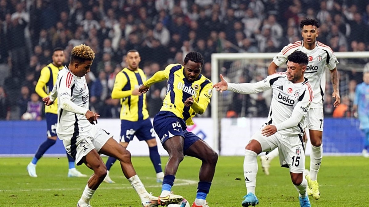 İşte Fenerbahçe - Beşiktaş derbisinin muhtemel 11'leri! İşte Fenerbahçe - Beşiktaş derbisinin muhtemel 11'leri!