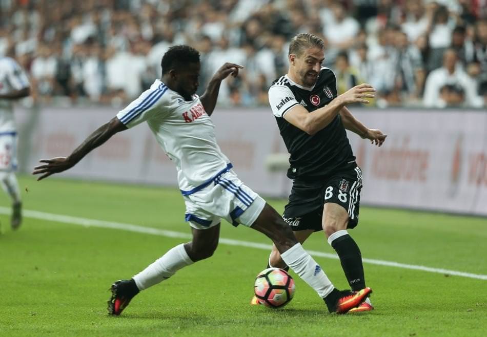 Süper Lig’e hakem hataları damga vurdu