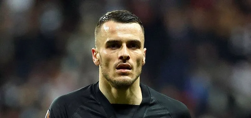 Juventus Filip Kostic transferini resmen duyurdu