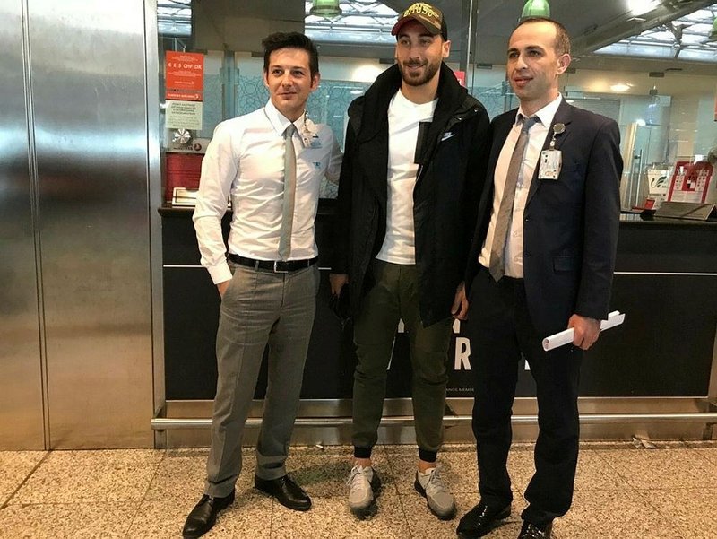 Cenk Tosun, İngiltere’ye gitti! İlginç detay...