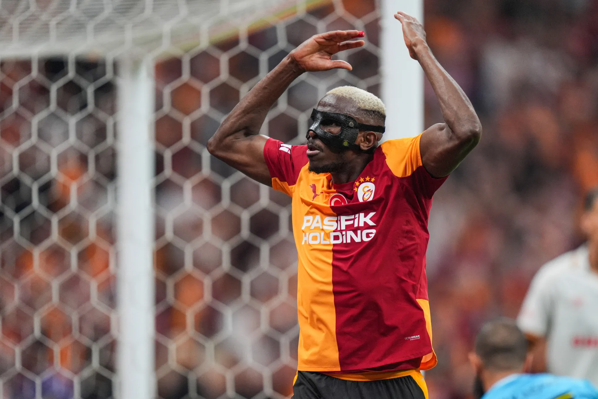 Victor Osimhen Kasımpaşa maçında forma giyecek mi? İşte son durumu