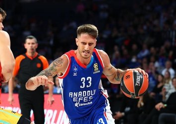 Anadolu Efes'te flaş ayrılık!