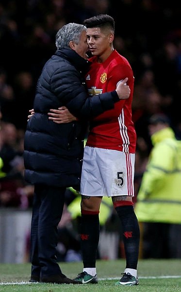 Fenerbahçe’ye Rojo’da Mourinho engeli