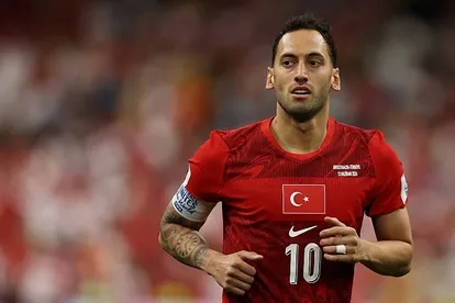 Hakan Çalhanoğlu’ndan flaş açıklama!