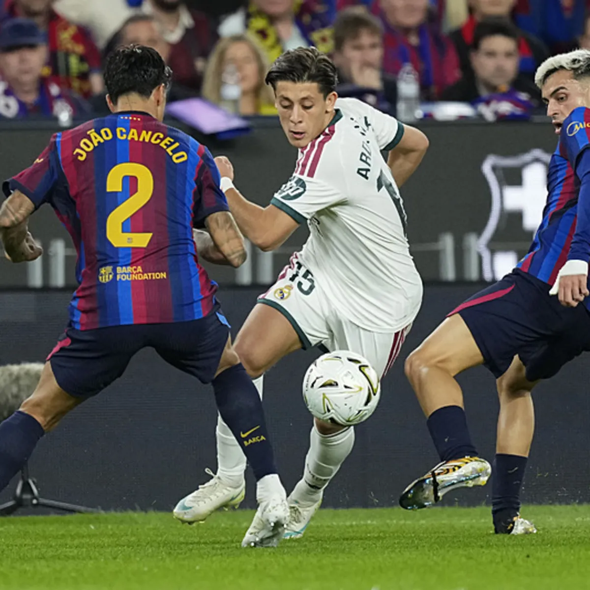 Arda Güler El Clasico'daki performansıyla İspanya'da manşetlerde