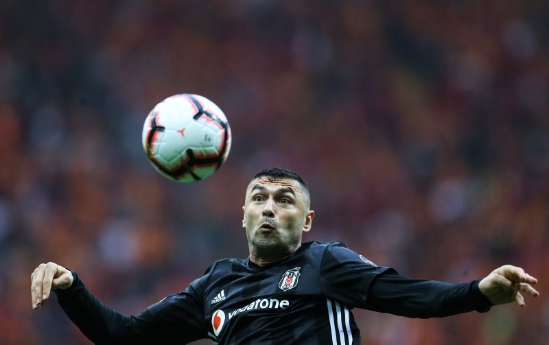 Galatasaray’dan Beşiktaş maçı sonrası ’şampiyonluk’ kutlaması! İşte o görüntüler