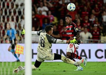 Muslera neye uğradığını şaşırdı! Henüz 15. saniyede...