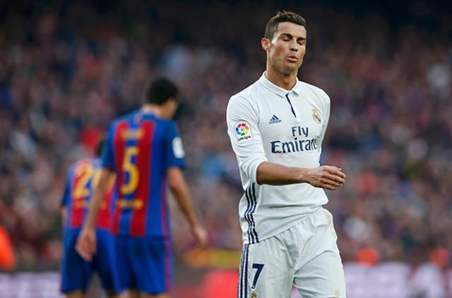 Ronaldo’nun yıllık geliri dudak uçuklattı!