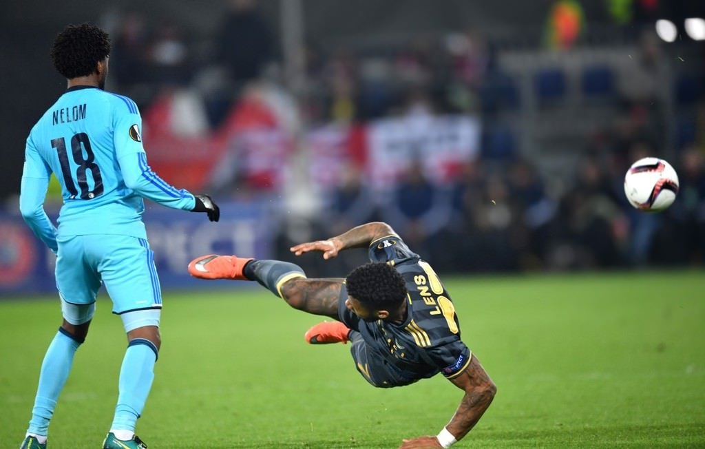 Feyenoord - Fenerbahçe mücadelesinden kareler